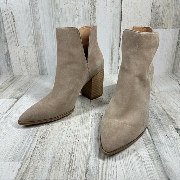 Steve Madden Tan Ankle Boots - Picture 6 of 11